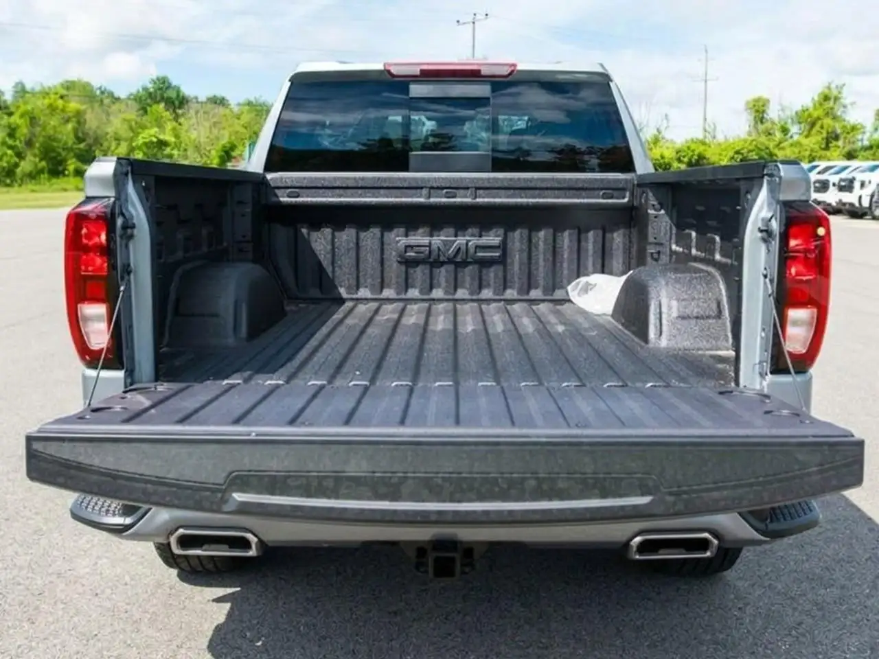 GMC Sierra 1500 снимка GMC Sierra 1500