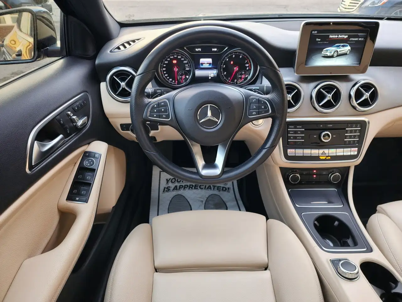 Mercedes-Benz GLA fotografie Mercedes-Benz GLA