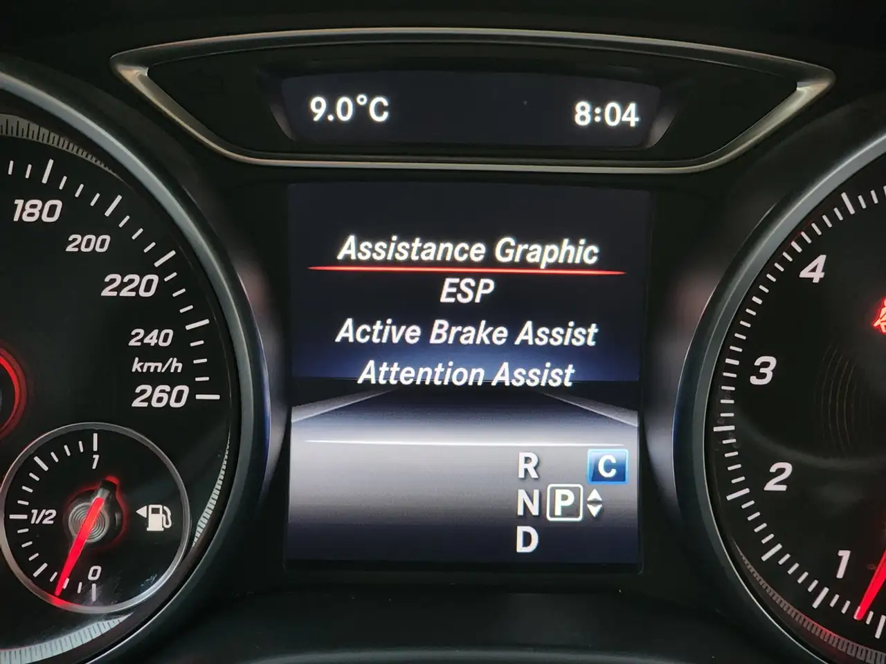 Mercedes-Benz GLA fotografie Mercedes-Benz GLA