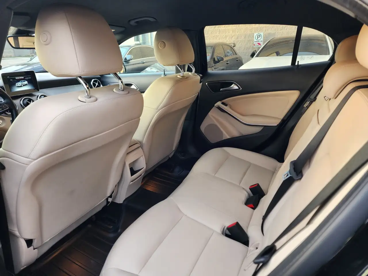 Mercedes-Benz GLA fotografie Mercedes-Benz GLA