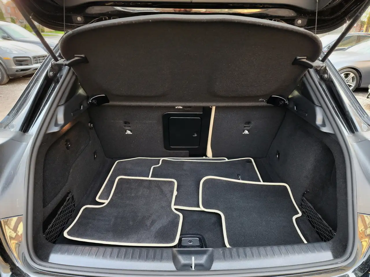 Mercedes-Benz GLA fotografie Mercedes-Benz GLA