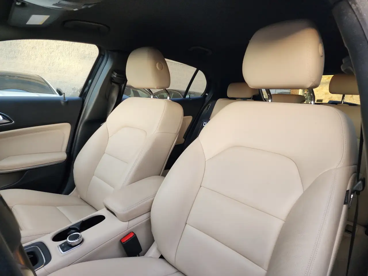 Mercedes-Benz GLA fotografie Mercedes-Benz GLA