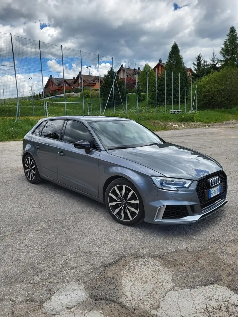 Audi A3 SPB 1.6 TDI 116 CV Sport Szary - 1