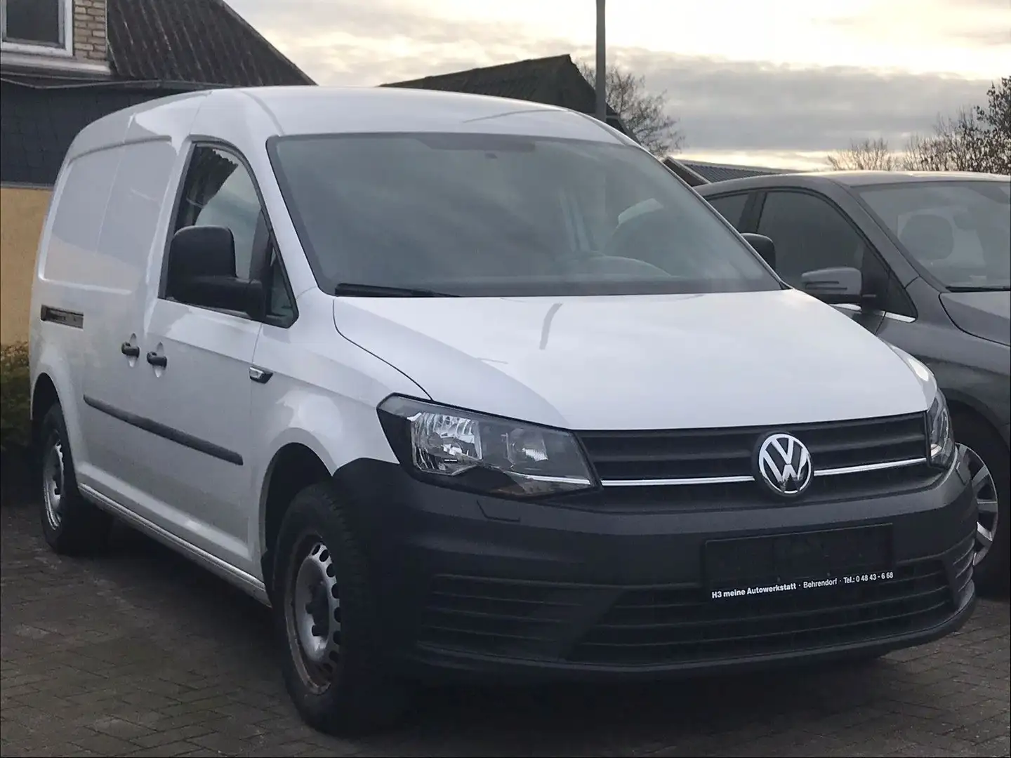 Volkswagen Caddy Maxi Kasten 2,0TDI*AHK*KLIMA*ALLW*SITZH* Weiß - 1