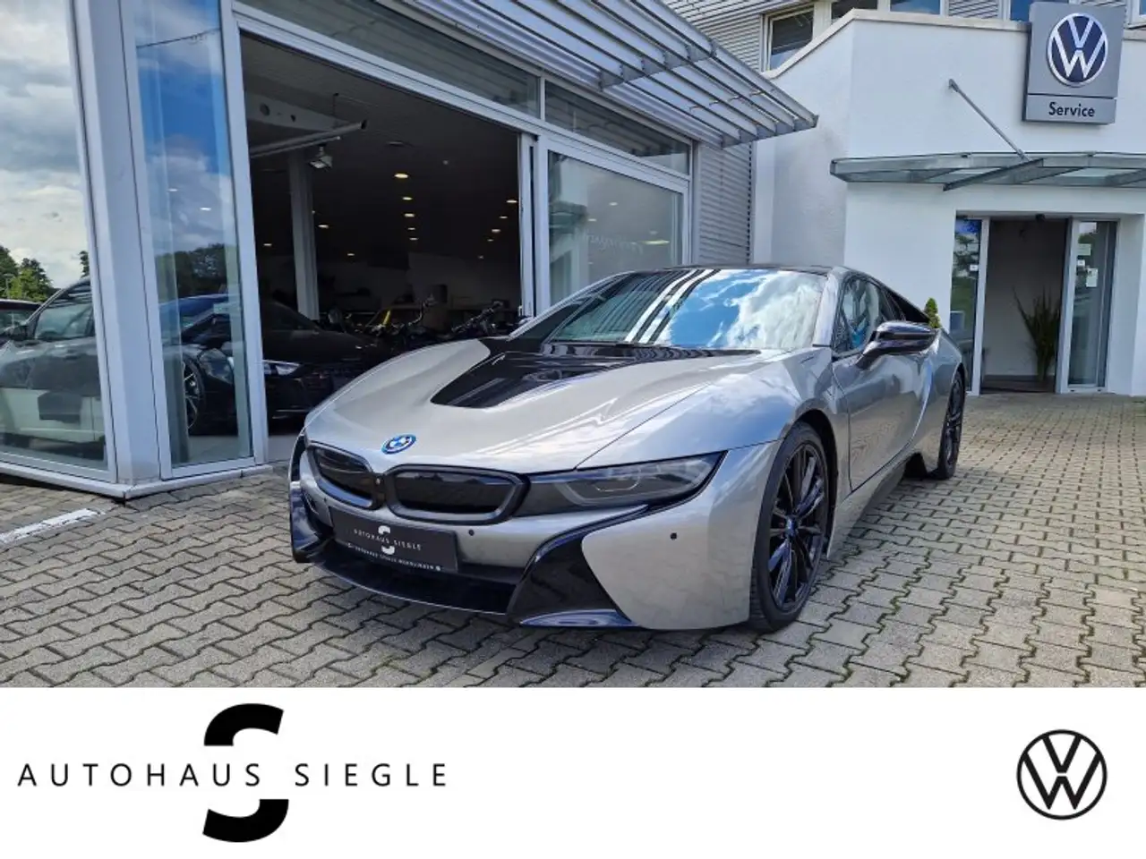 BMW i8