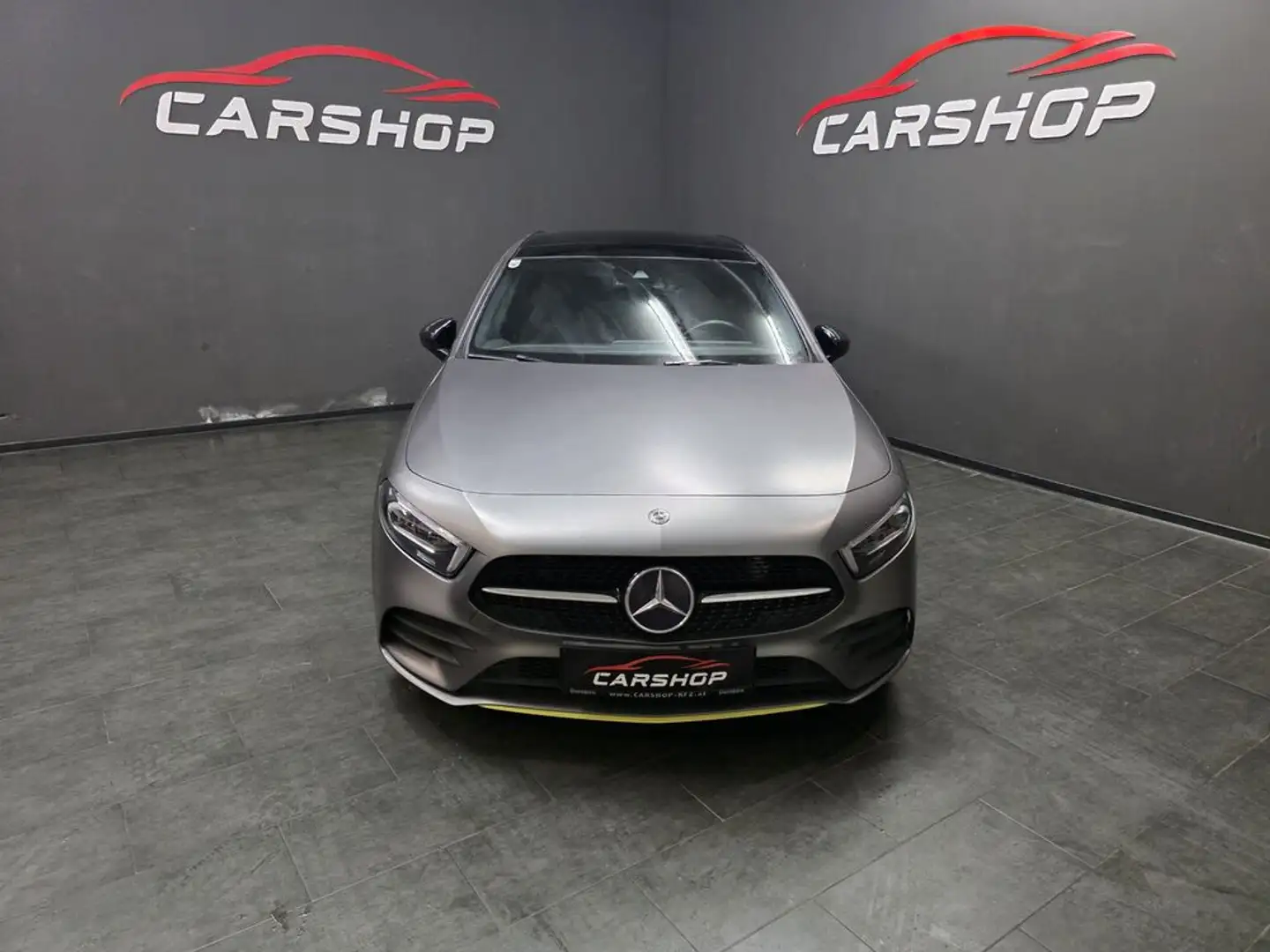 Mercedes-Benz A 200 Amg-Line Edition 1 Pano Grau - 1