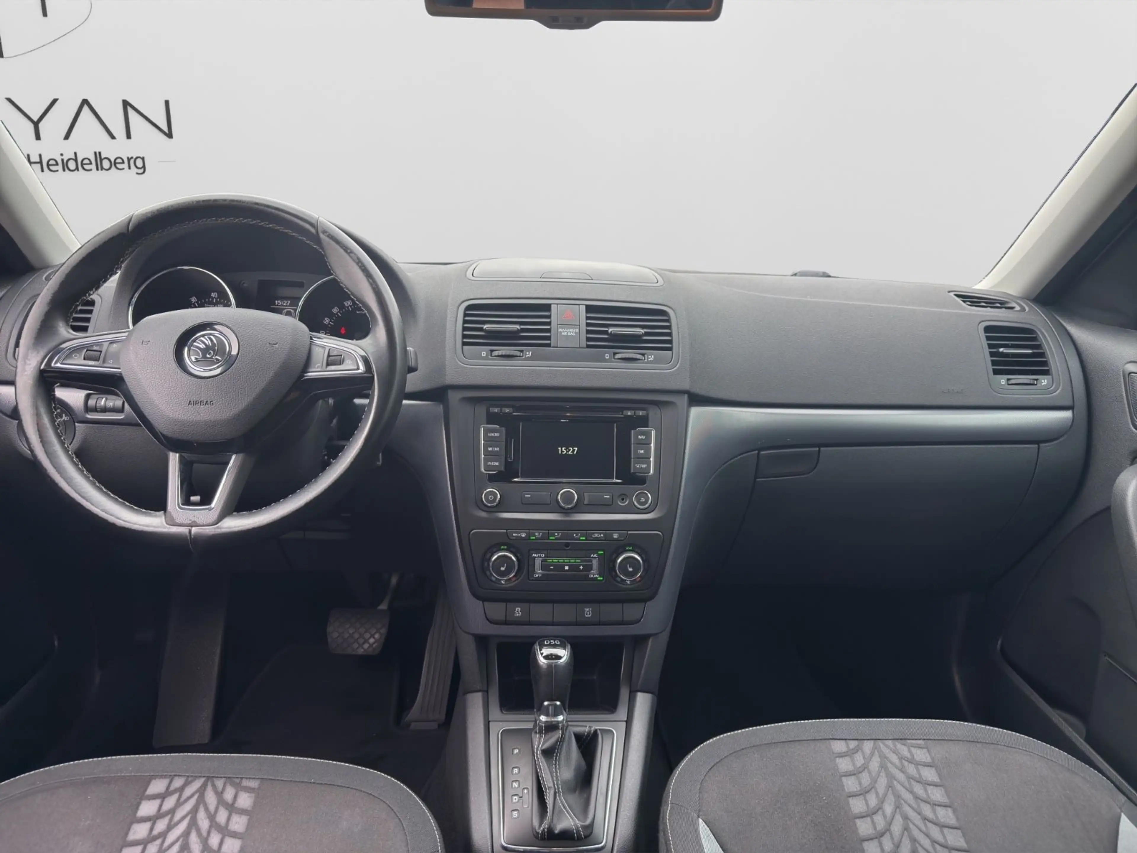Skoda Yeti Adventure Aut. / 2.Hand / NAVI / XENON — photo 15