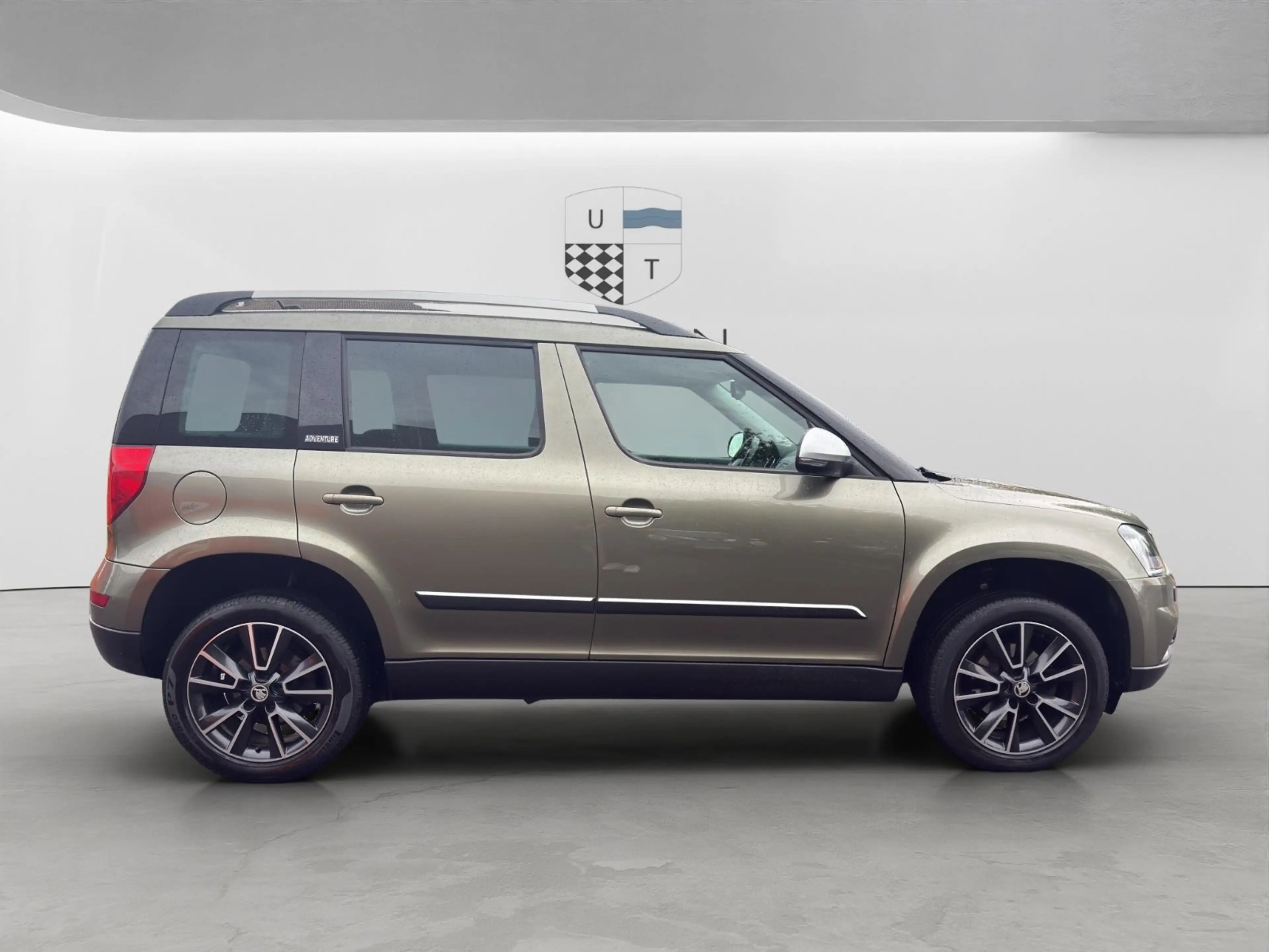 Skoda Yeti Adventure Aut. / 2.Hand / NAVI / XENON — photo 9