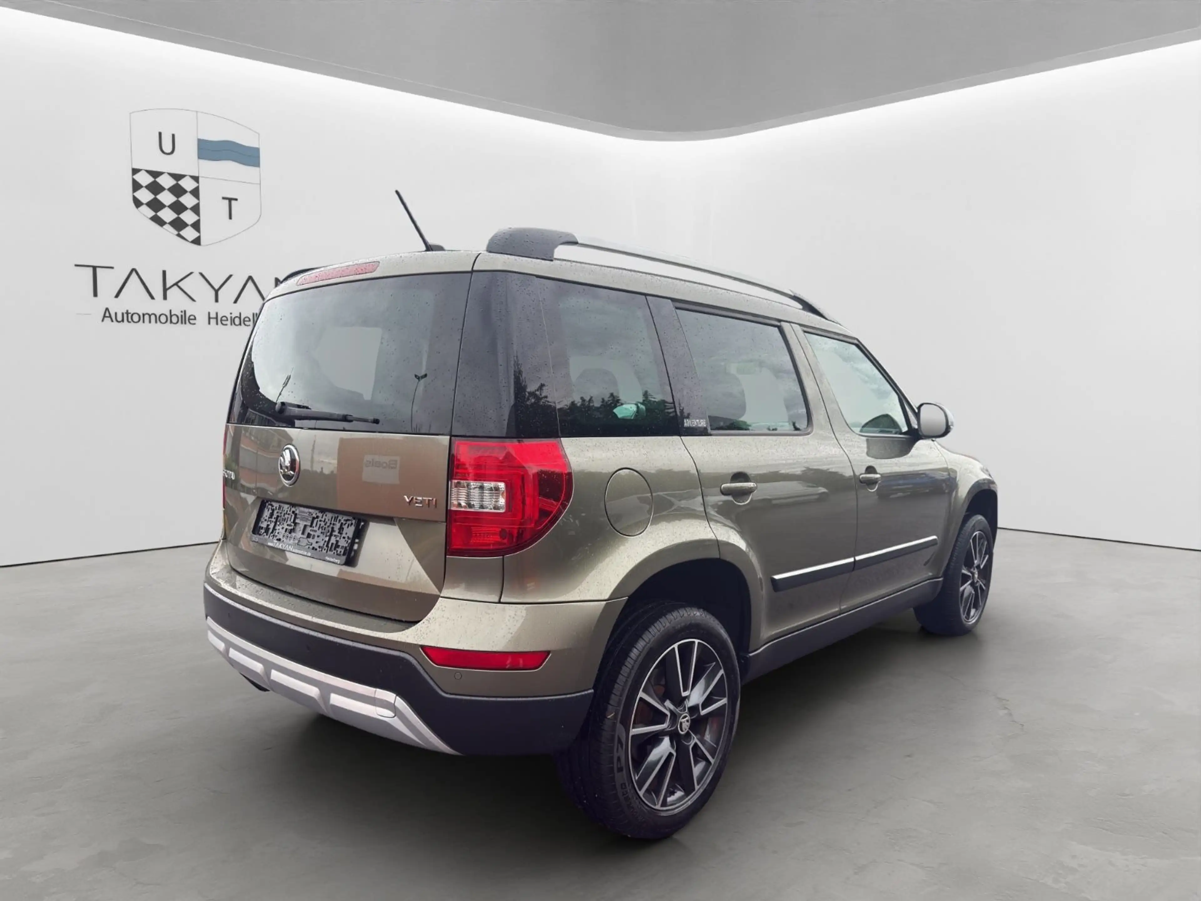 Skoda Yeti Adventure Aut. / 2.Hand / NAVI / XENON — photo 8