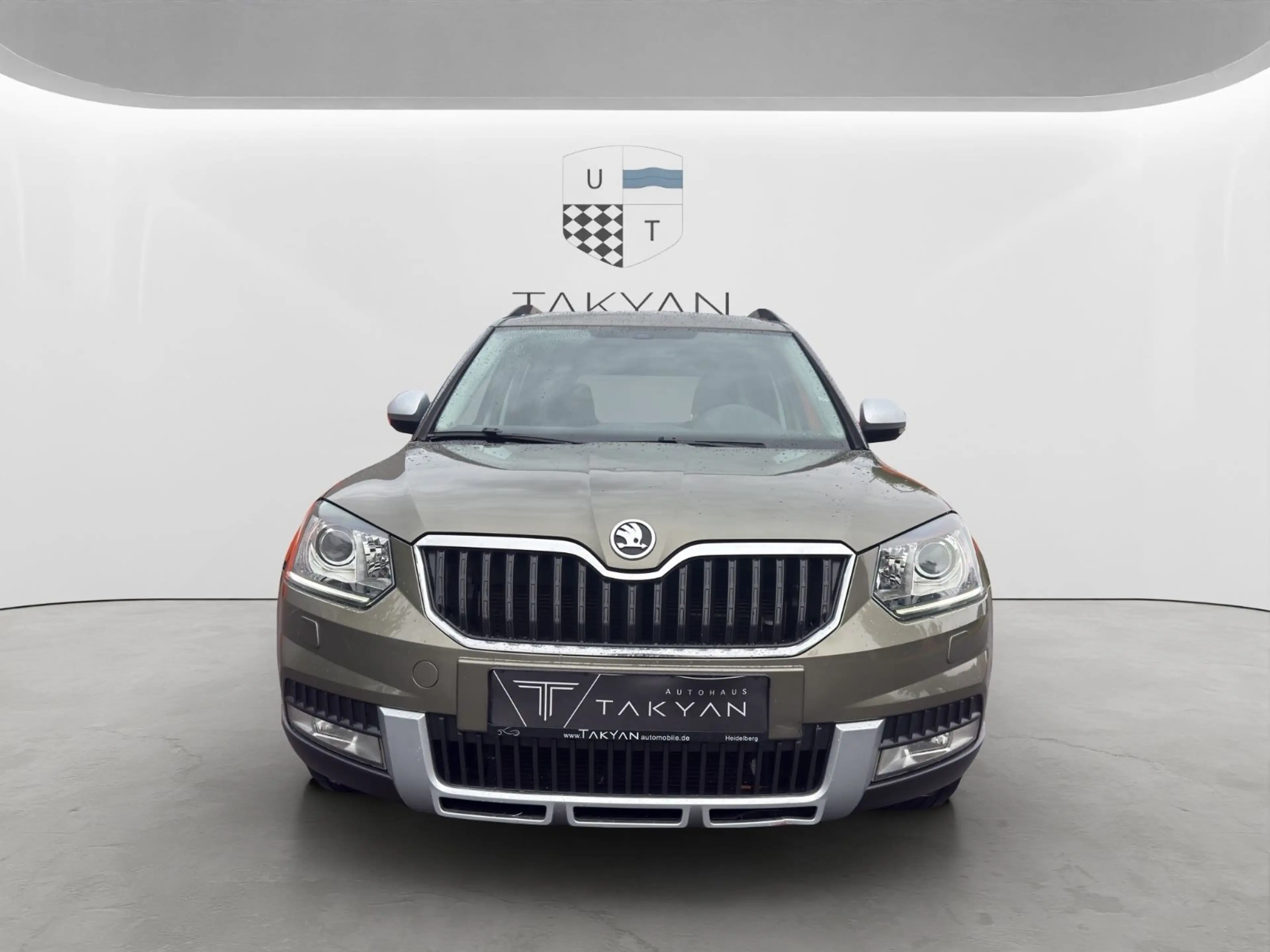 Skoda Yeti Adventure Aut. / 2.Hand / NAVI / XENON — photo 3