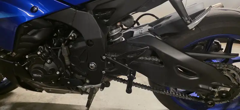 Yamaha YZF-R1 - foto 6