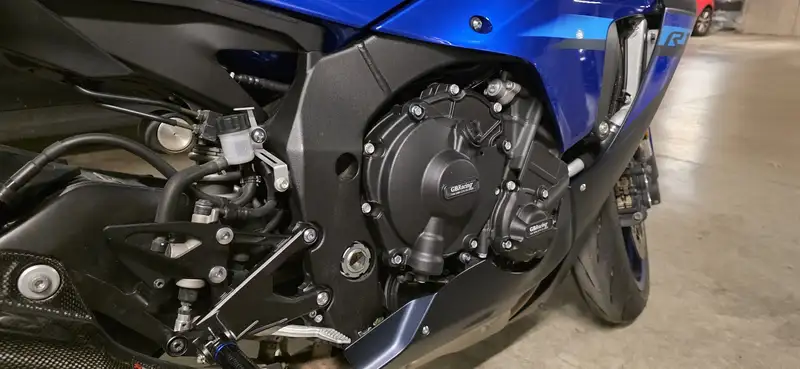 Yamaha YZF-R1 - foto 4