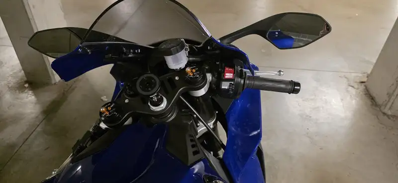 Yamaha YZF-R1 - foto 5