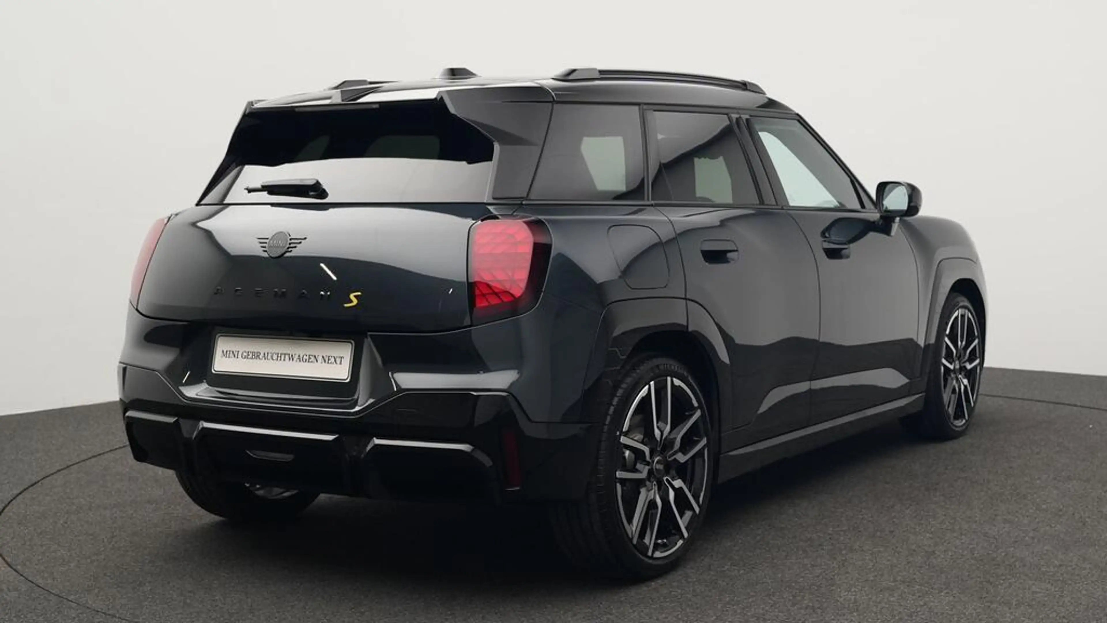 MINI Aceman John Cooper Works Trim — photo 4