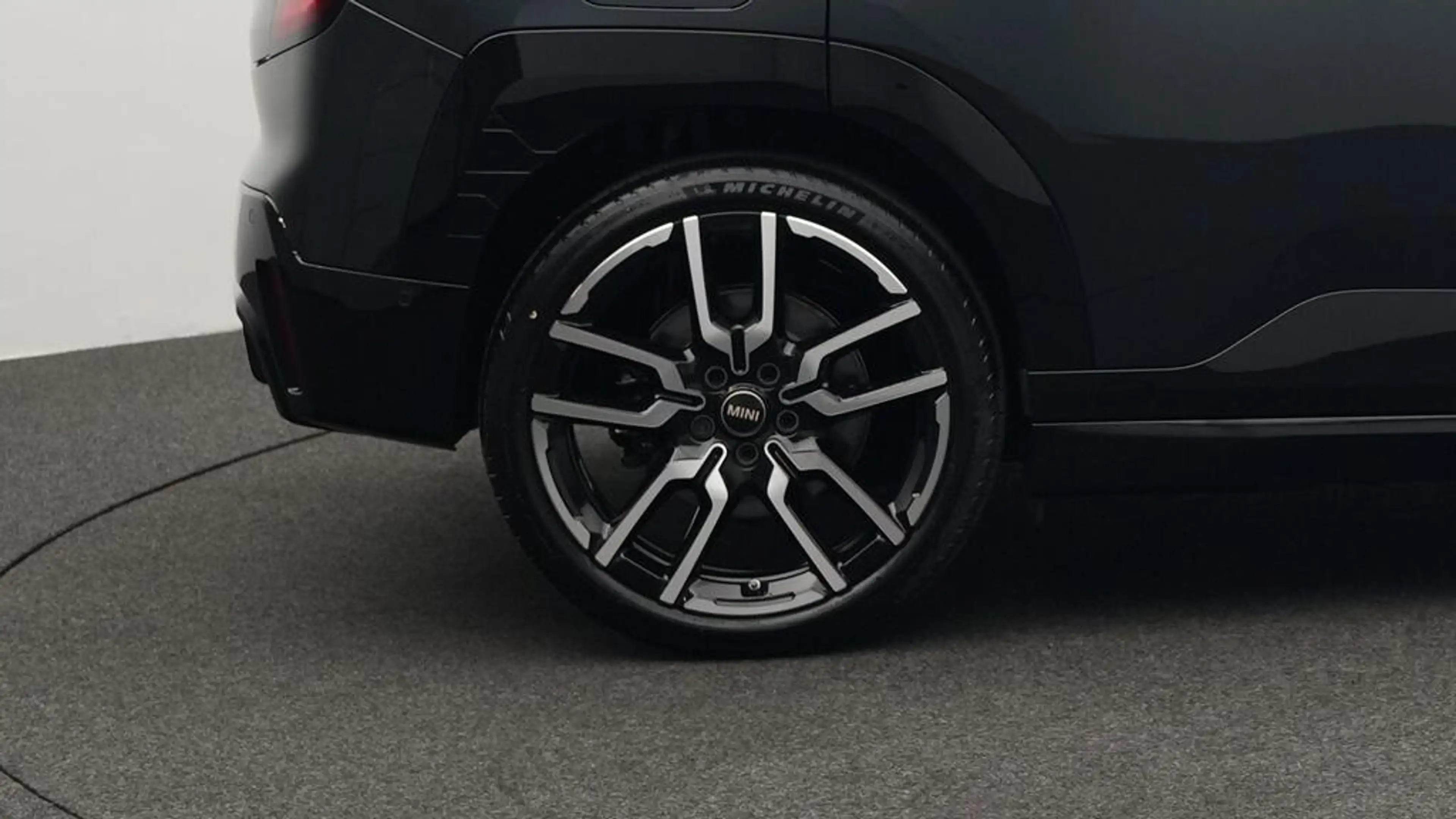 MINI Aceman John Cooper Works Trim — photo 10