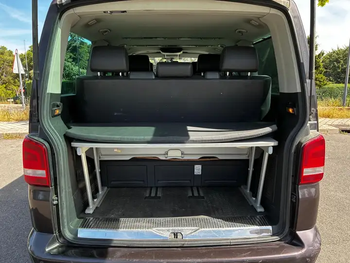 Volkswagen Multivan 2011, foto 7