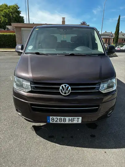 Volkswagen Multivan 2011, foto 2