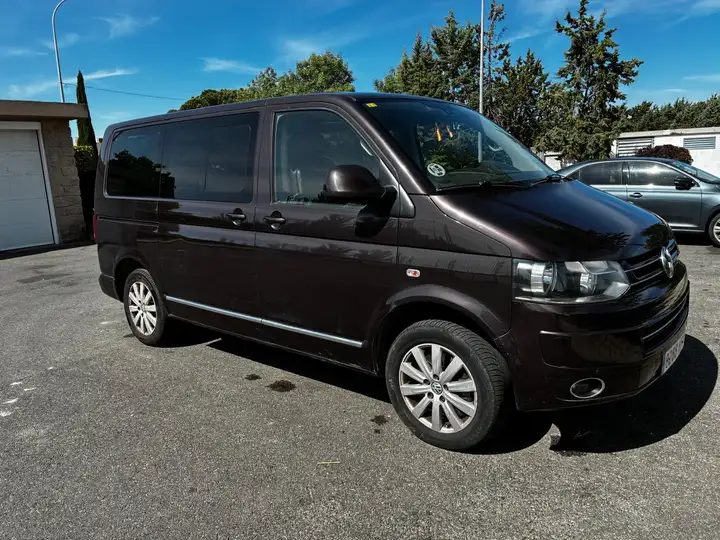 Volkswagen Multivan 2011, foto 9