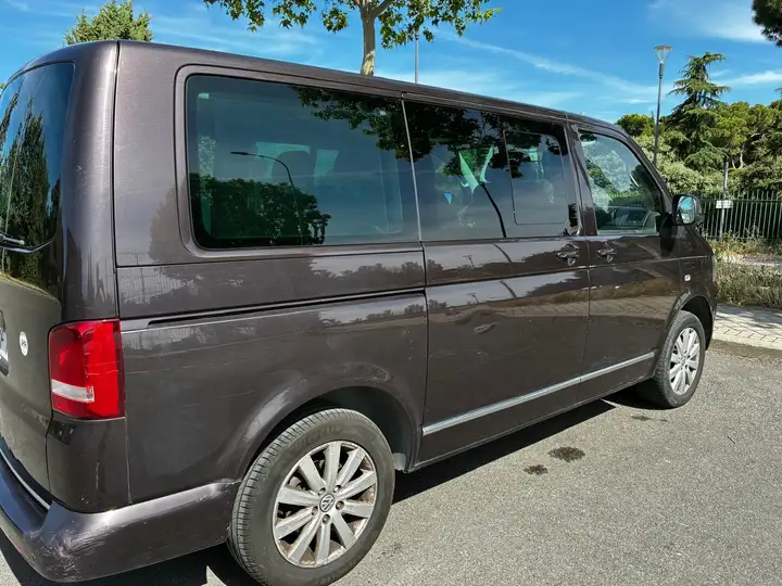 Volkswagen Multivan 2011, foto 5