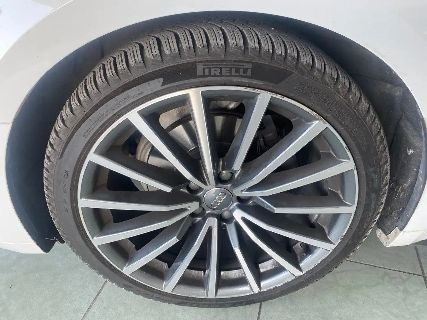 Audi A5 SPB 2.0 TFSI S tronic g-tron S LINE Weiß - 2