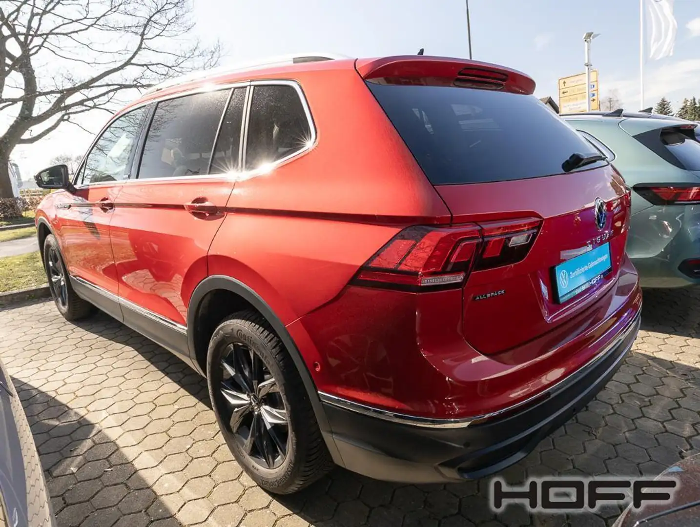 Volkswagen Tiguan Allspace Move 2.0 TDI DSG 4Motion Navi Bluetooth AHK Anschl Rot - 2