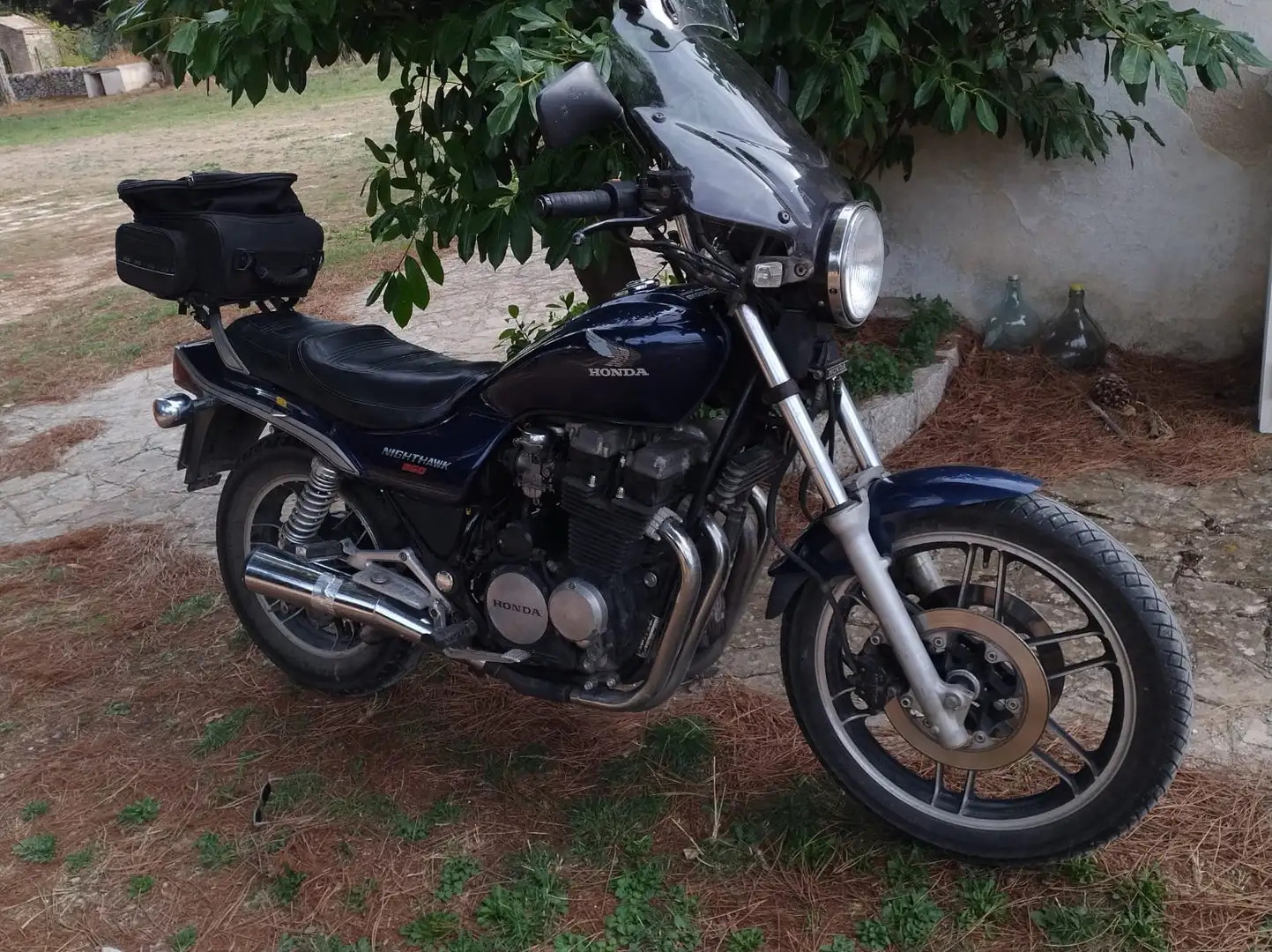 Honda CB 650 Blue - 1