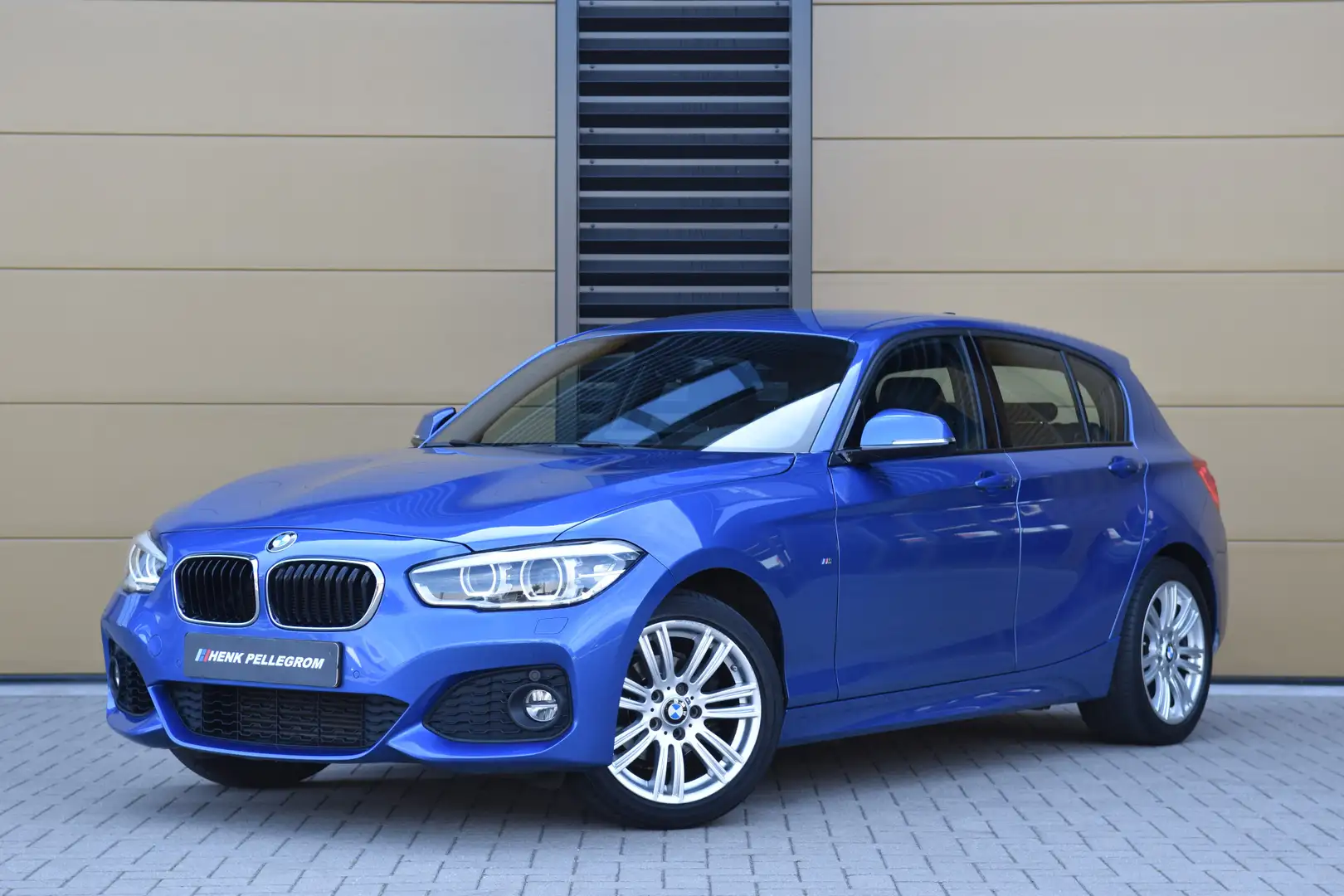 BMW 118 1-serie 118i High Executive * M Sportpakket * LED Blauw - 1