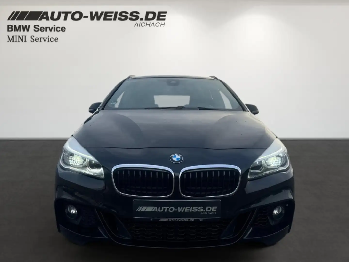 BMW 220 Active Tourer 225iA M-SPORT+NAVI+PANO+BT+AHK Schwarz - 2