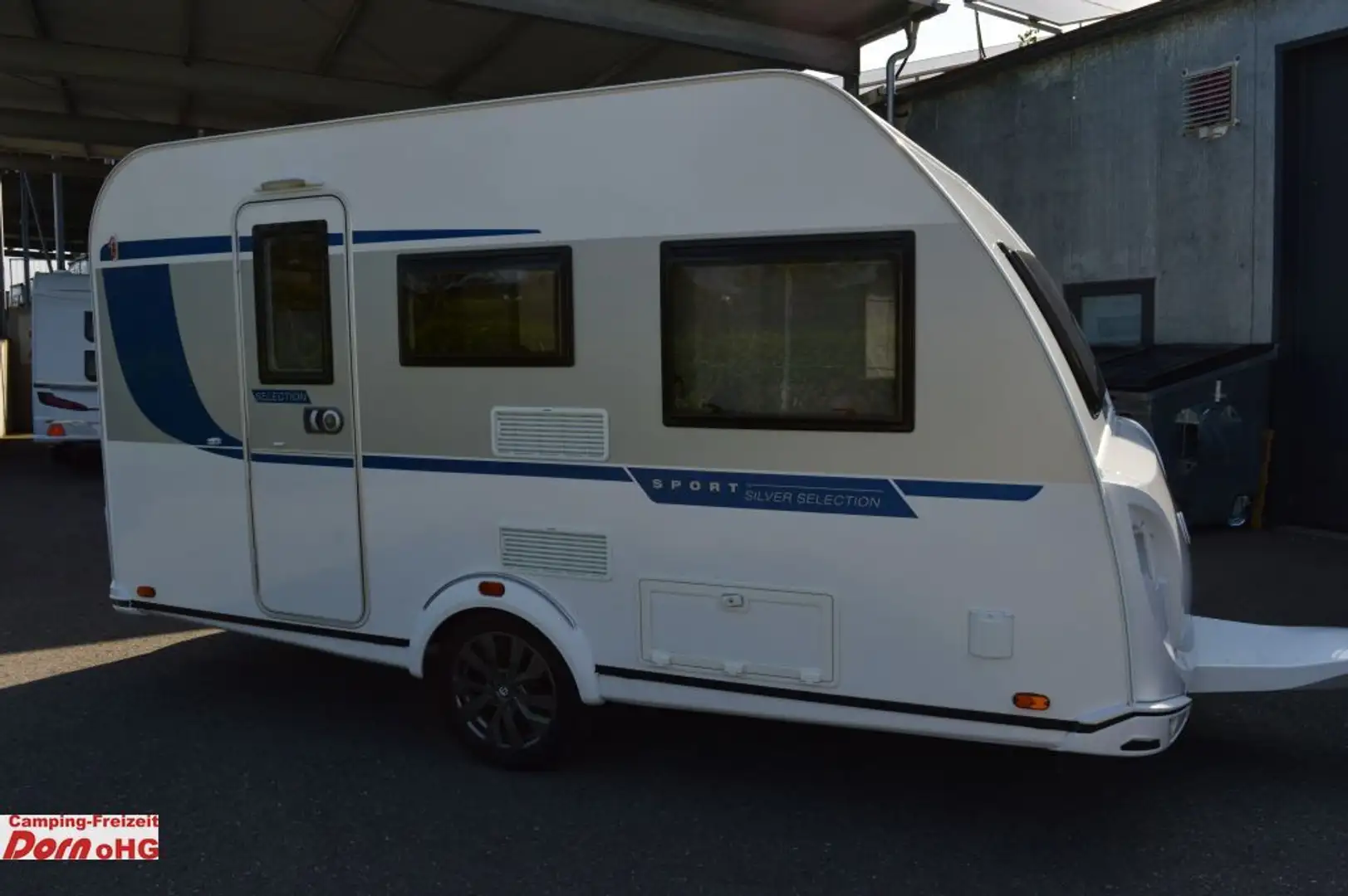 Knaus Sport 400 LK Silver Selection Leichter Hagel Bug Wit - 1