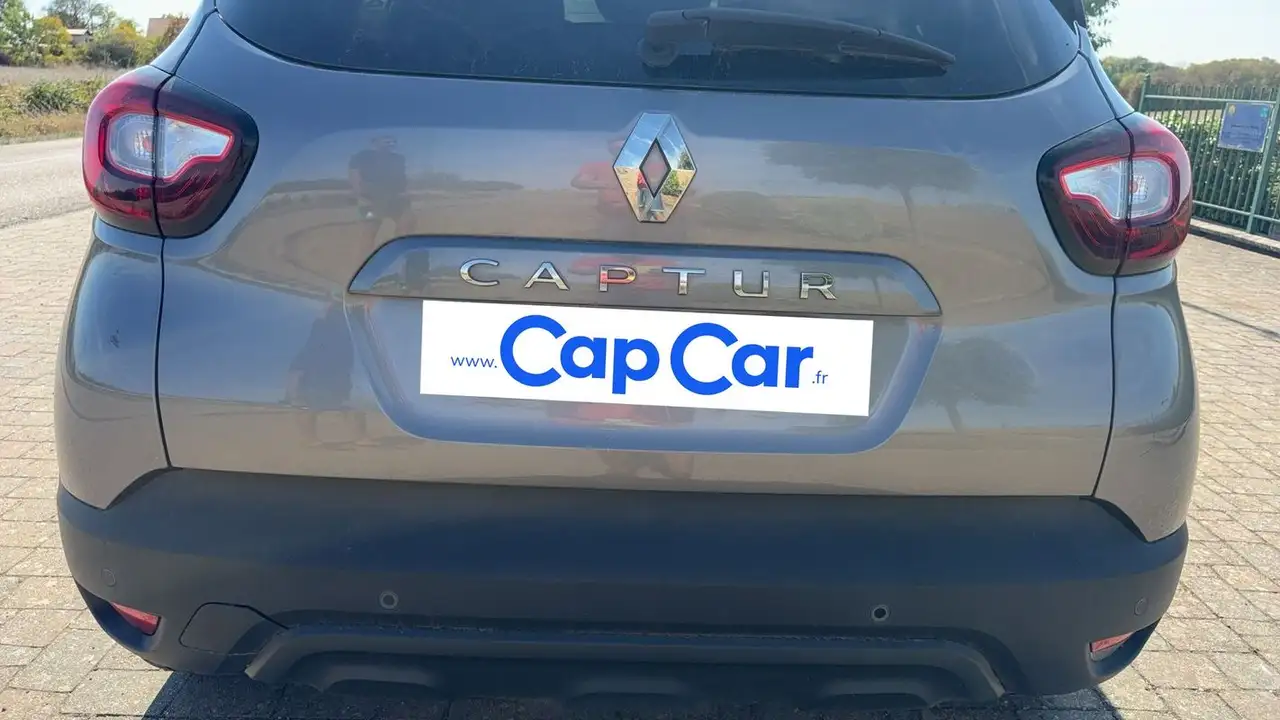 Renault Captur — photo 21