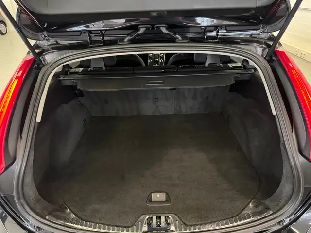 Volvo V60 view 11