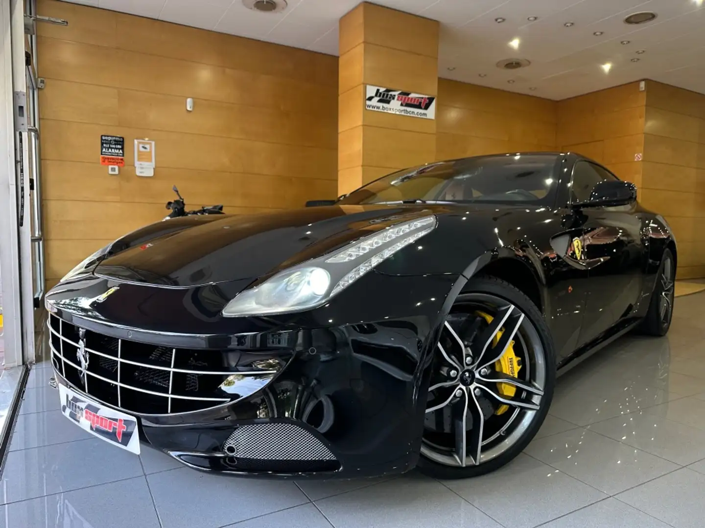 Ferrari FF Schwarz - 1