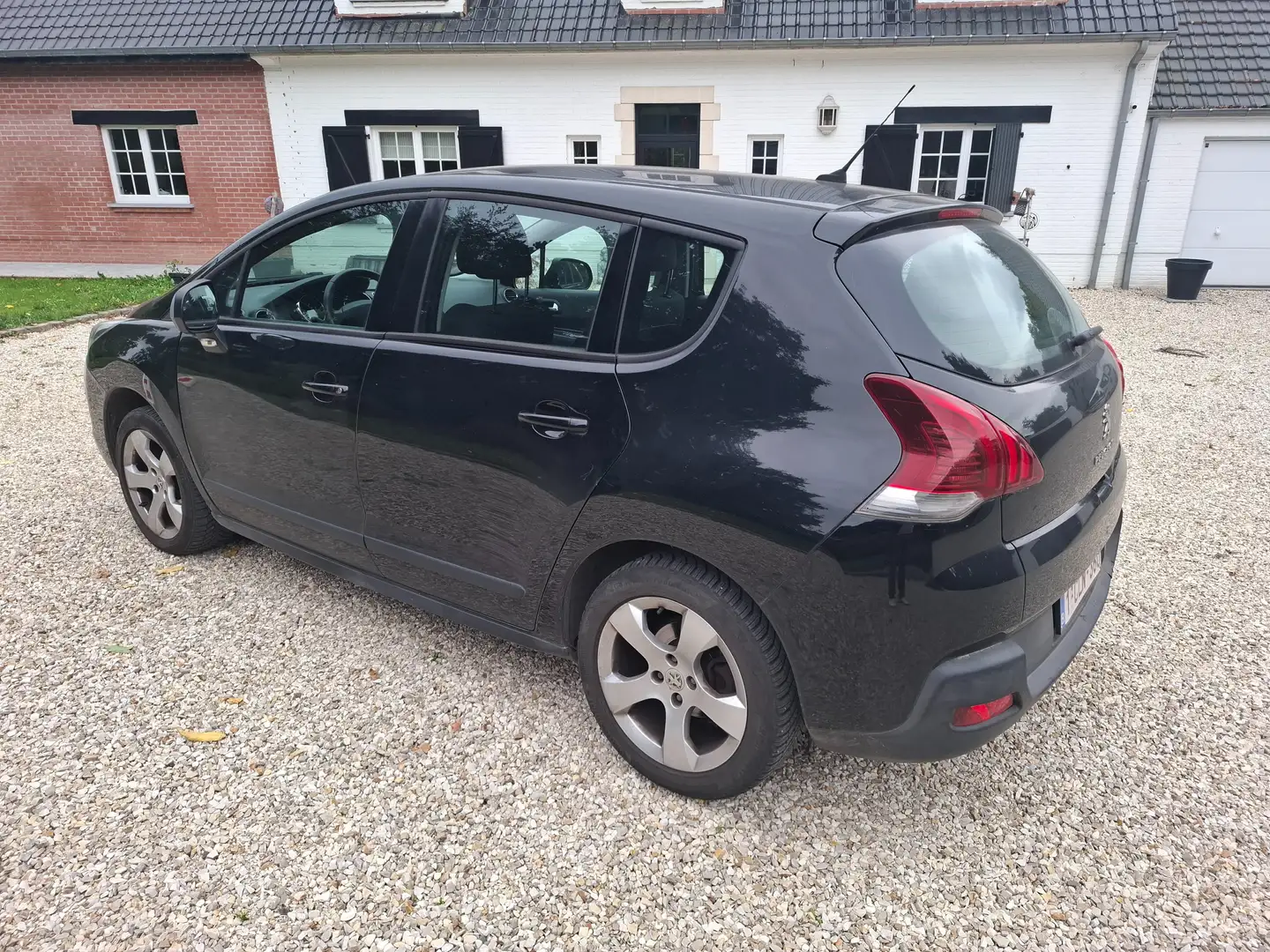 Peugeot 3008 3008 1.6i Access Zwart - 1