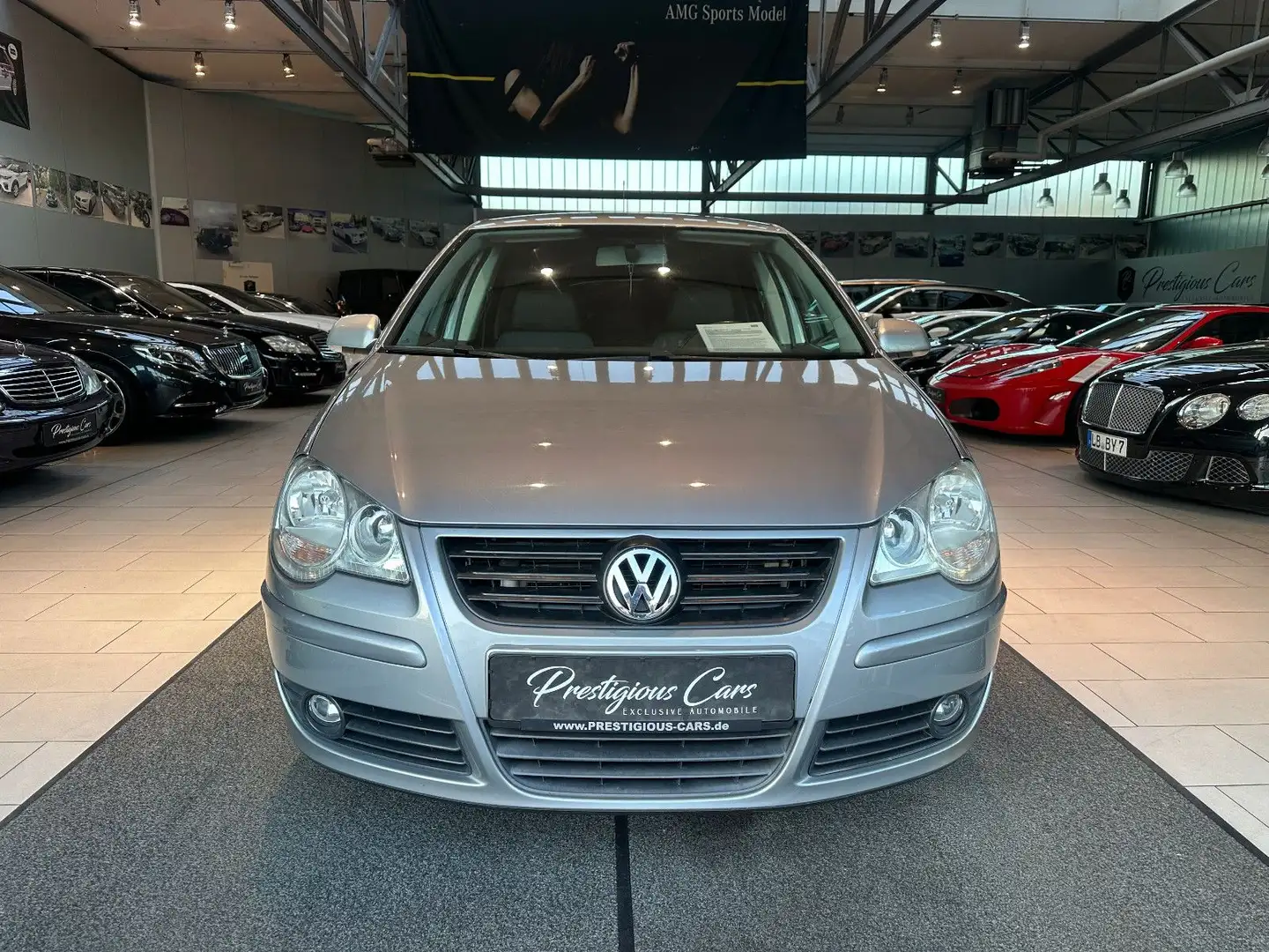 Volkswagen Polo IV 1.2l Klima TÜV+ÖL ÜBERGABENEU ALLWETTER Silber - 1
