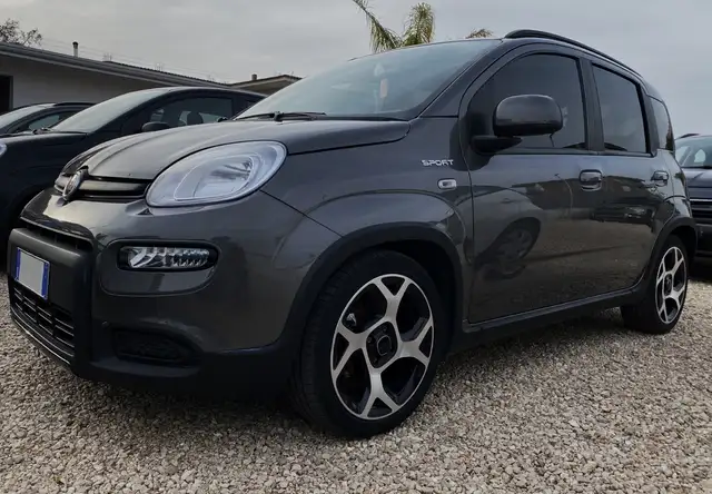 Fiat New Panda Sport 1.0 Hybrid
