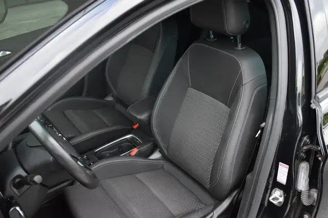 Opel Astra view 12