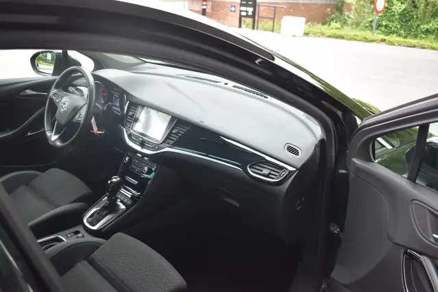 Opel Astra view 14