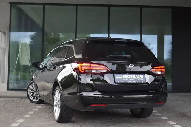Opel Astra view 6