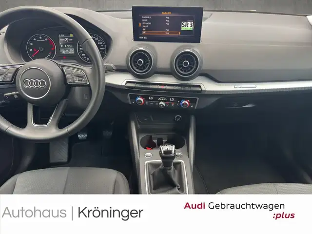 Audi Q2 view 14
