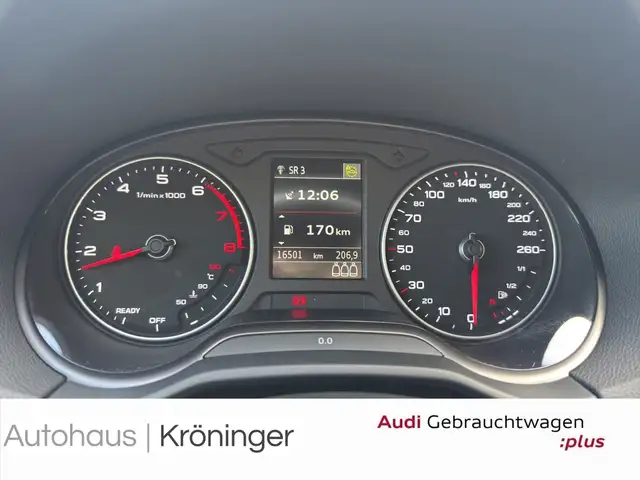 Audi Q2 view 12