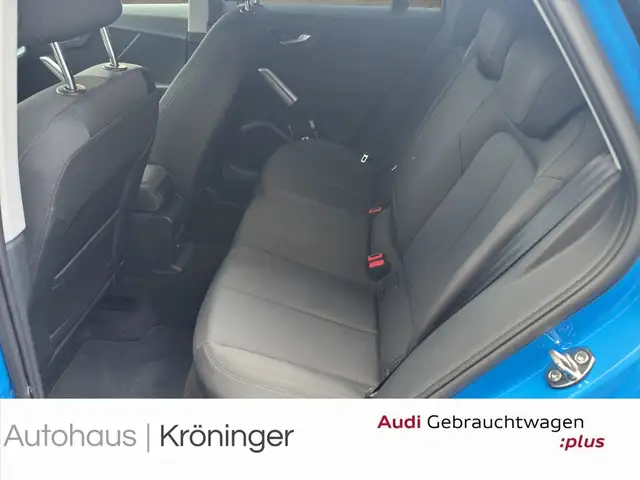 Audi Q2 view 10