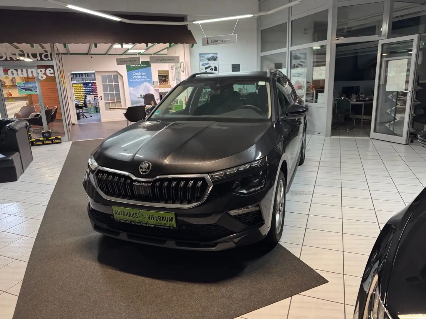 Skoda Kamiq Selection DSG 85kw Schwarz - 2