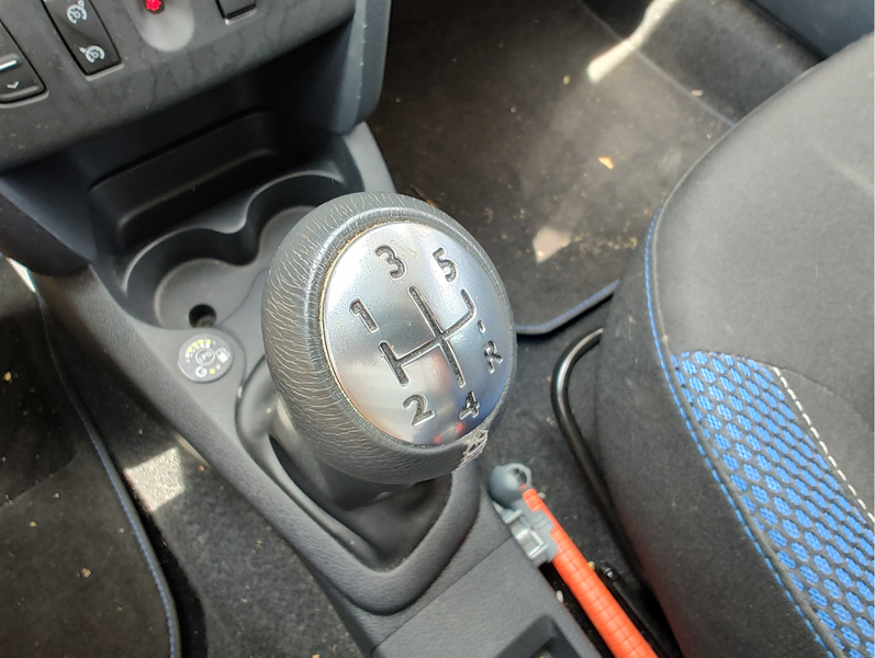 Dacia Sandero 1.0 TCe BI-FUEL STEPWAY SERIE LIMITEE 15h ANNIVERS — photo 14