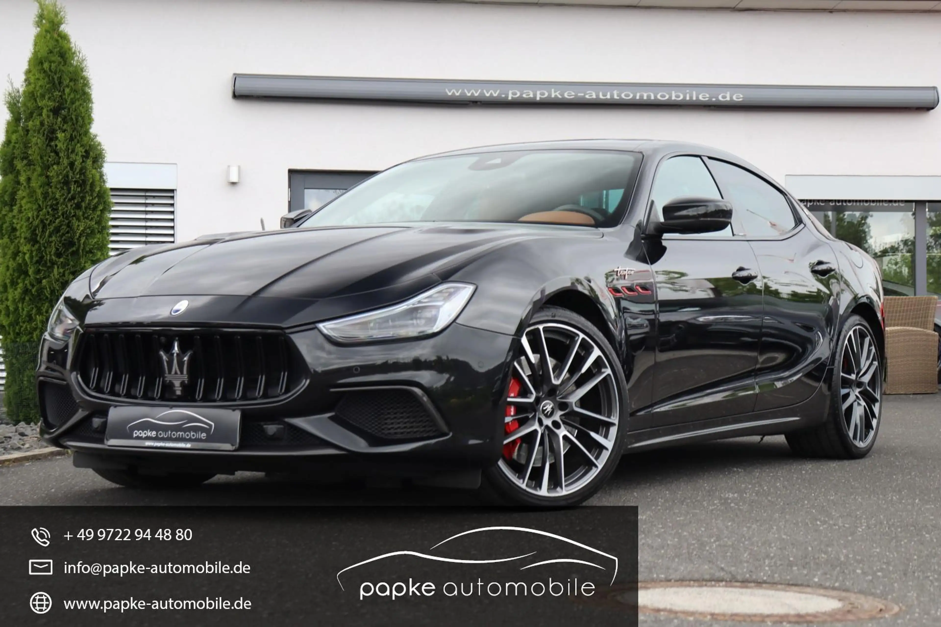 Maserati Ghibli 3.8 V8 Trofeo +21ZOLL+CABRON+ASSIST+B&W++