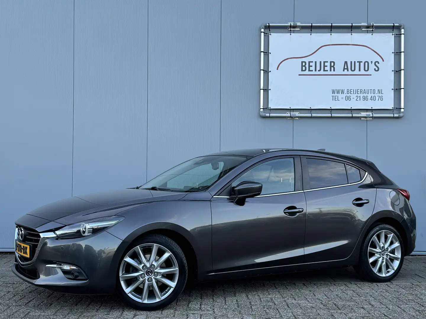 Mazda 3 2.0 SkyActiv-G 120 SkyLease+ Automaat/Trekhaak/Nav Grau - 1