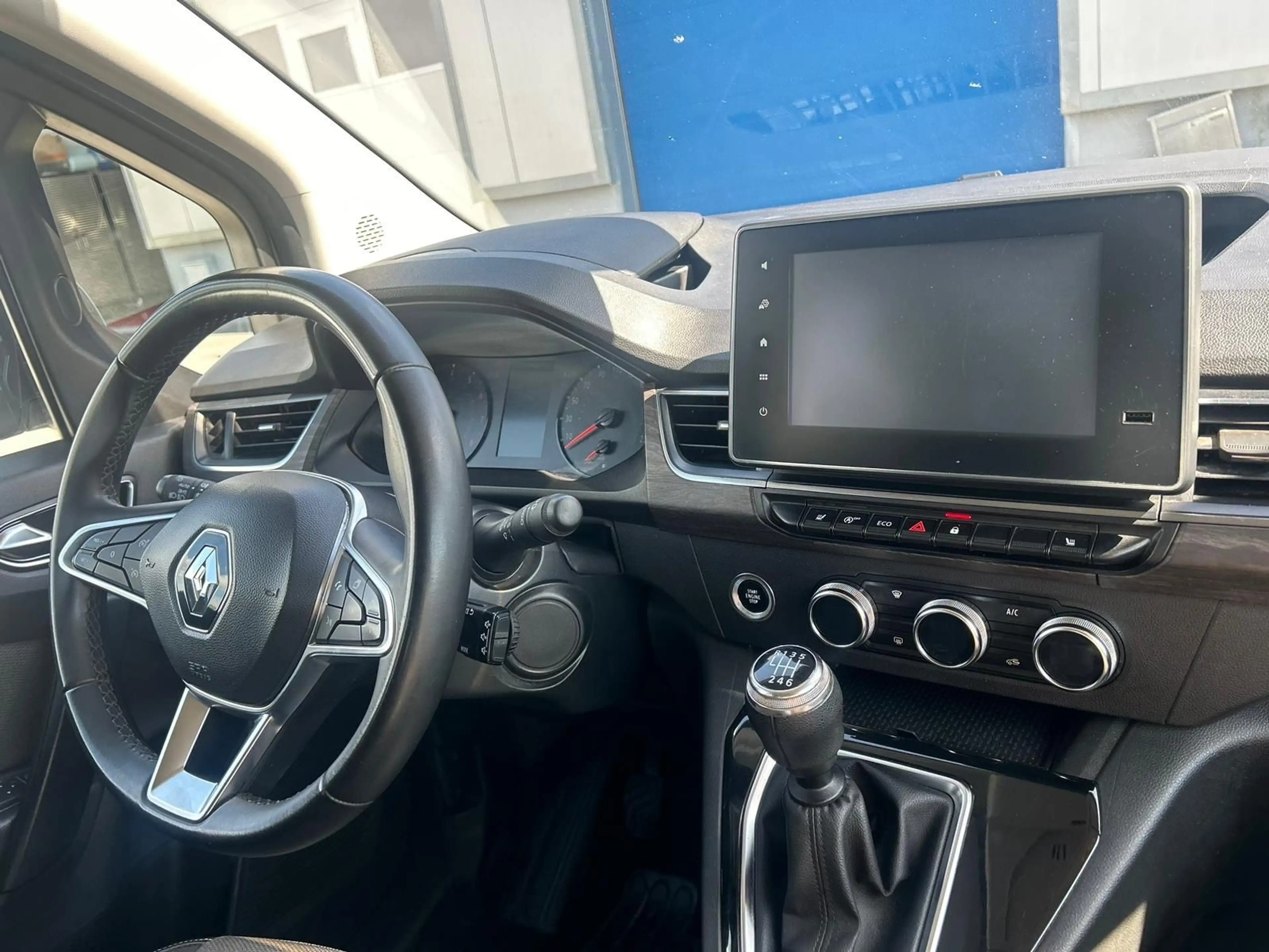 Renault Kangoo III Techno *5SITZER* — photo 9