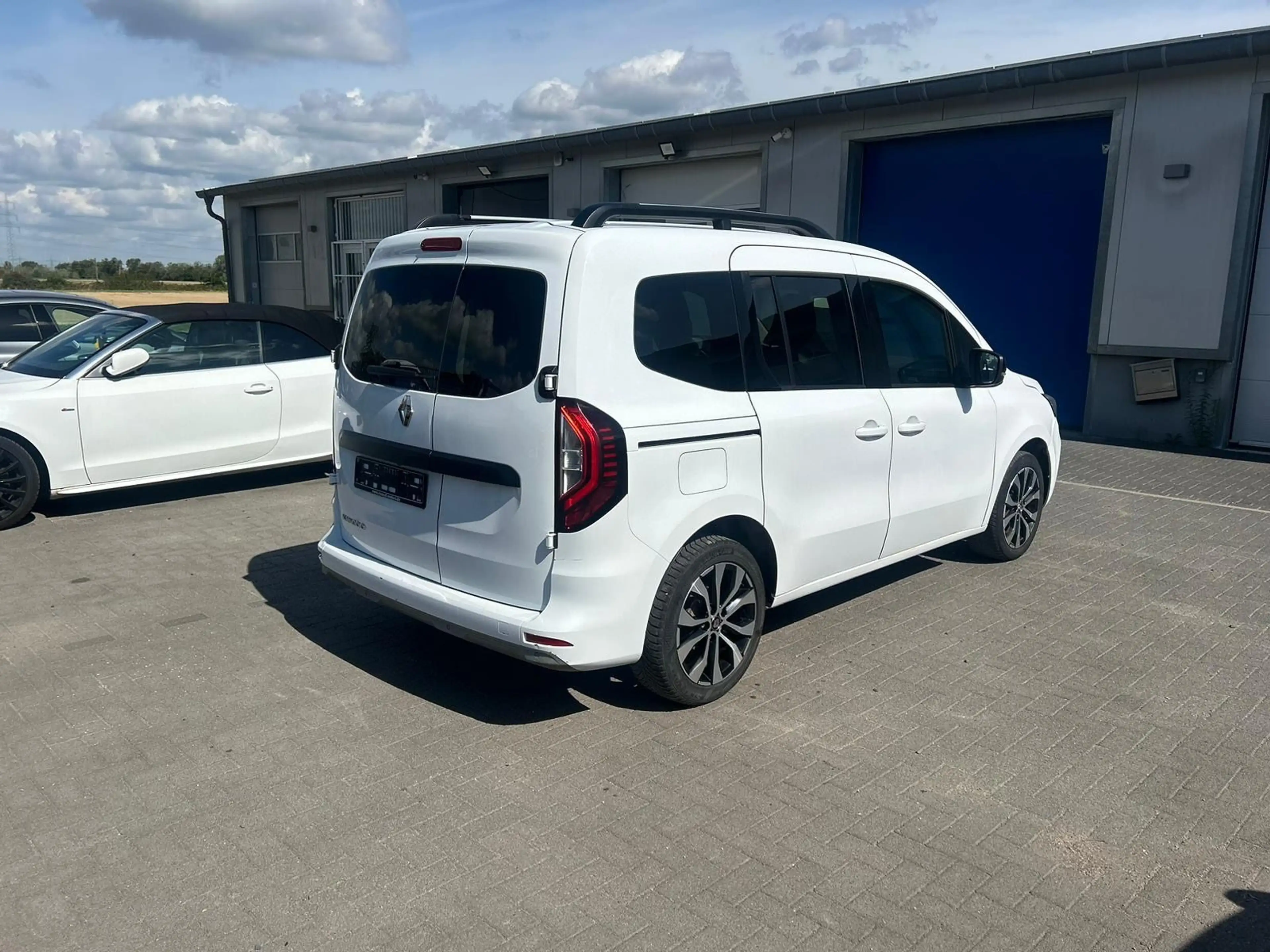 Renault Kangoo III Techno *5SITZER* — photo 4