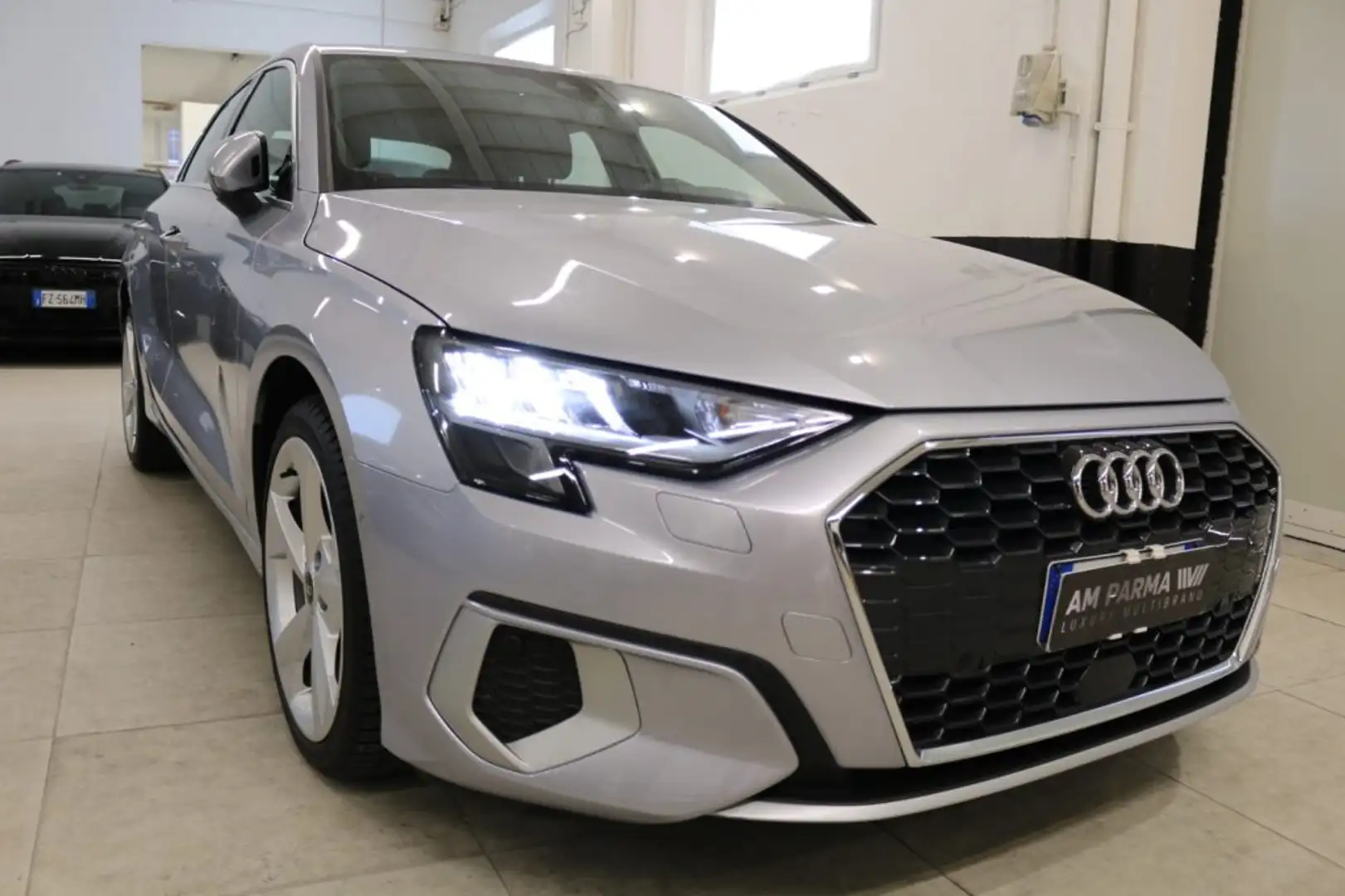 Audi A3 30 TDI S tronic S line edition KM CERTIFICAT Argento - 1