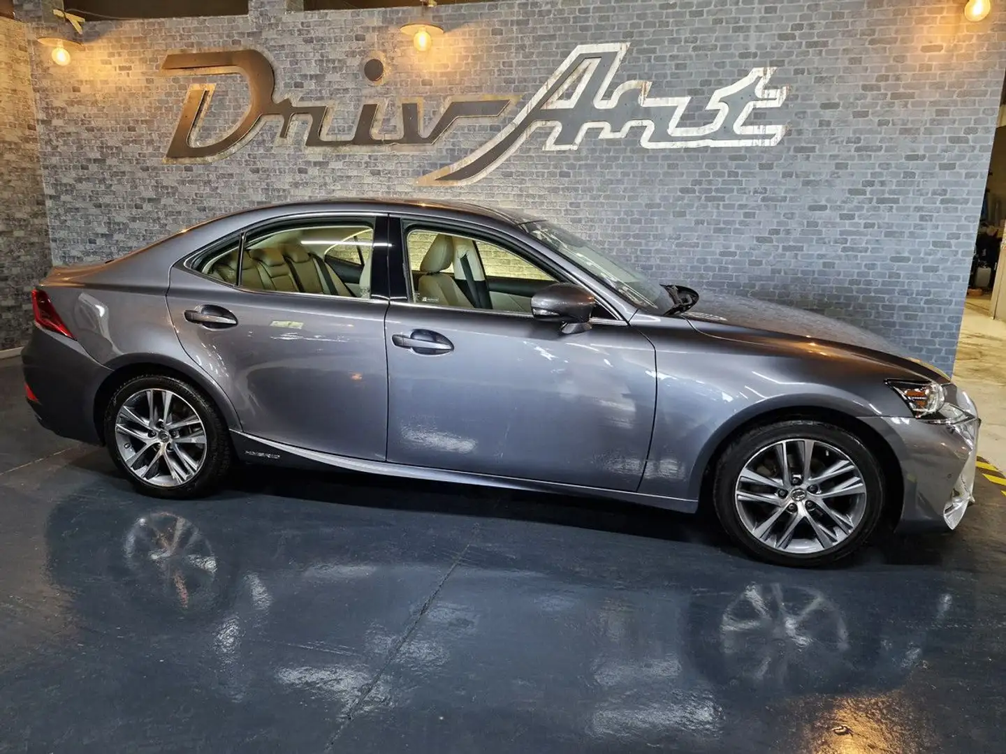 Lexus IS 300 300h Pack Business Euro6d-T Grau - 2