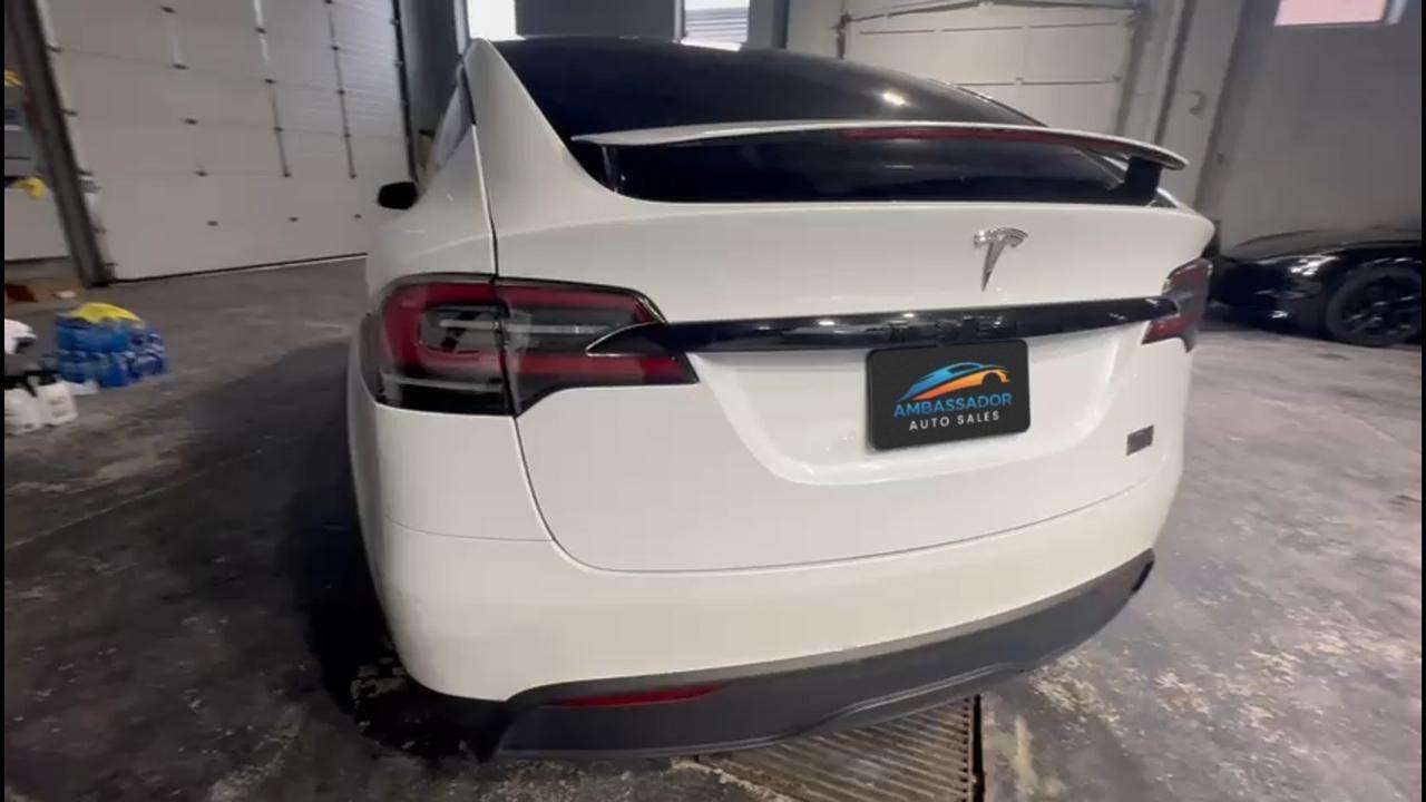 2022 Tesla Model X Plaid — снимка 1